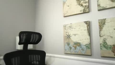 Snapshot of bobbylightfoot3 chatting on 12-20-24, 10:43 bobbylightfoot3 online show from 12-20-24, 10:43