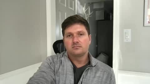 Snapshot of bobbylightfoot3 chatting on 02-06-25, 10:32 bobbylightfoot3 online show from 02-06-25, 10:32