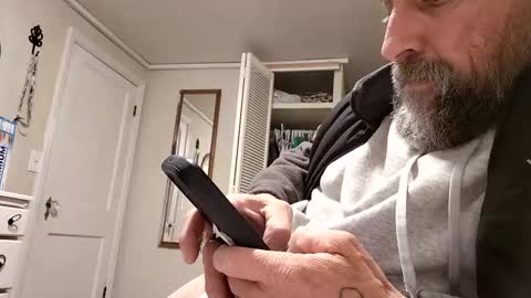 bobnspokn48293505 online show from 11-05-25, 12:27