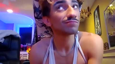 Sailorartemis online show from 11-29-25, 07:55