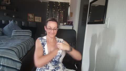 Snapshot of boeslaboes chatting on 12-28-24, 08:58 Ningifun couple online show from 12-28-24, 08:58