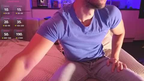 Snapshot of boiteasex chatting on 05-17-26, 06:33 boiteasex online show from 05-17-26, 06:33
