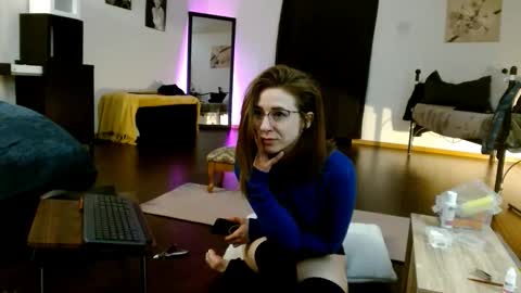 BombshellBaeby online show from 10-22-25, 06:57