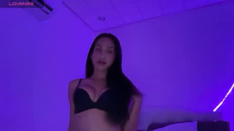 Snapshot of bombshellmisshell chatting on 02-09-26, 02:59 Misshell online show from 02-09-26, 02:59