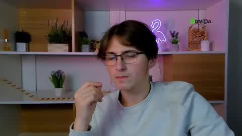 Snapshot of bondi_vv chatting on 12-15-25, 08:13 bondi_vv online show from 12-15-25, 08:13