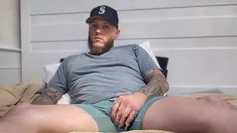 Snapshot of boner4you1994 chatting on 05-25-26, 03:56 boner4you1994 online show from 05-25-26, 03:56