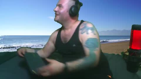 Snapshot of bongolian chatting on 12-12-24, 01:10 SkullBone online show from 12-12-24, 01:10