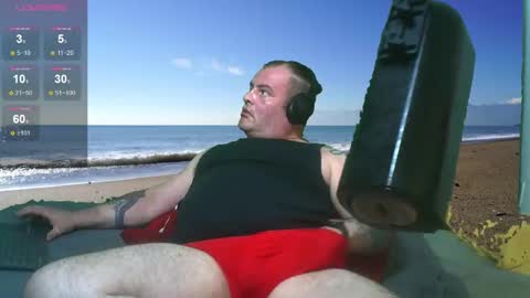 Snapshot of bongolian chatting on 12-31-24, 11:39 SkullBone online show from 12-31-24, 11:39