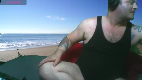 Snapshot of bongolian chatting on 01-09-25, 04:08 SkullBone online show from 01-09-25, 04:08