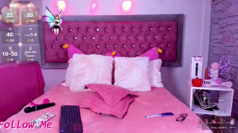 i AM Bonnie  online show from 10-22-25, 05:30