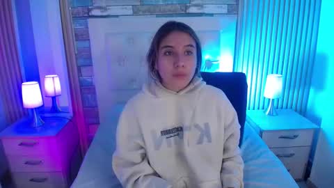 bonnali_lune online show from 03-26-26, 03:12