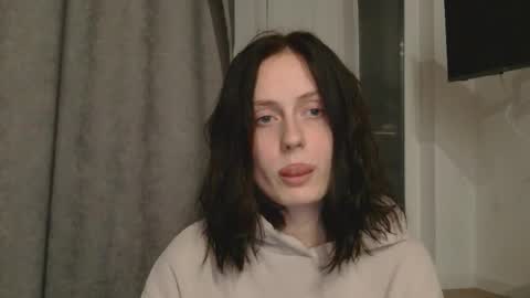 Snapshot of bonne_chance chatting on 09-21-25, 10:22 bonne_chance online show from 09-21-25, 10:22