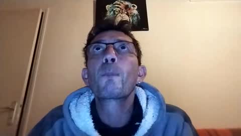 Snapshot of bonnequeue53 chatting on 03-08-26, 06:39 bonnequeue53 online show from 03-08-26, 06:39