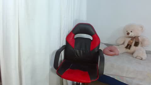 Bonnie online show from 12-19-24, 10:32