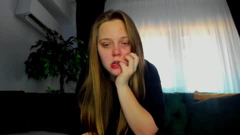 Snapshot of bonnie77777 chatting on 02-23-25, 07:33 Bonnie online show from 02-23-25, 07:33