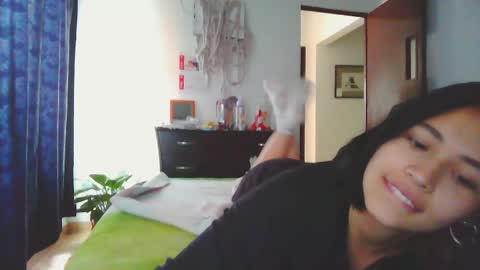 Bonnie  online show from 04-06-26, 04:08