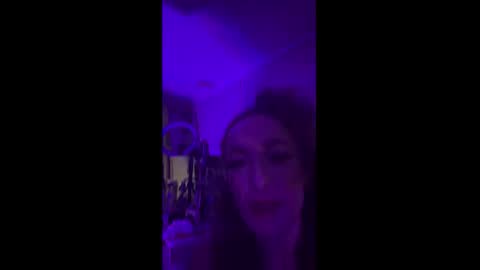 Snapshot of bonnie_and_clyde_11 chatting on 11-11-25, 02:44 Bonnie and Clyde online show from 11-11-25, 02:44