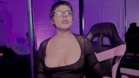 Snapshot of bonnie_anderson chatting on 05-19-26, 10:49 Bonnie Anderson online show from 05-19-26, 10:49