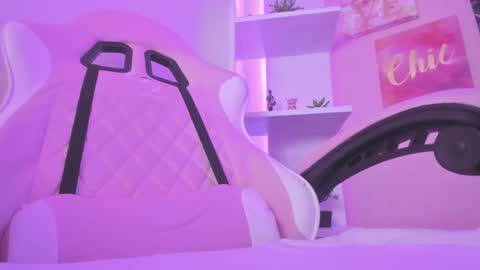 Bonnie online show from 03-04-25, 10:16