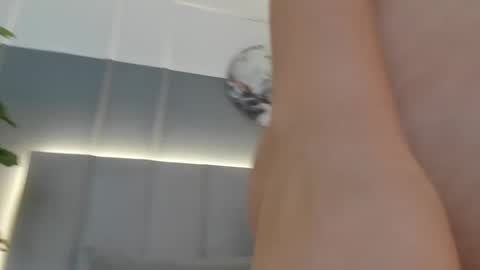 Bonnie online show from 01-12-25, 02:56