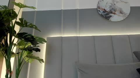 Bonnie online show from 01-14-25, 06:45