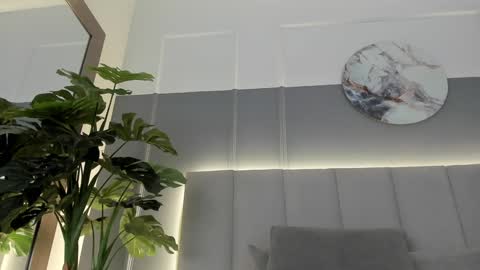 Bonnie online show from 02-03-25, 05:40