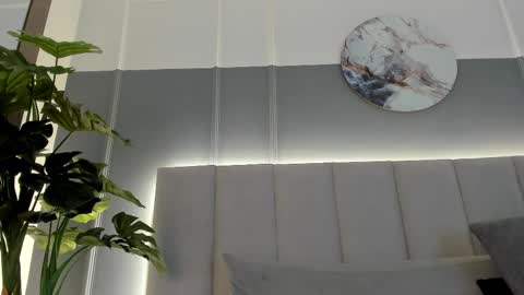 Bonnie online show from 03-01-25, 02:48