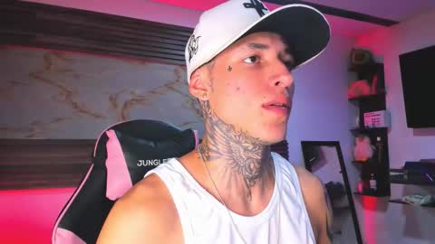 Snapshot of bonnie_bu chatting on 03-17-26, 03:59 becky online show from 03-17-26, 03:59