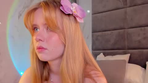 Snapshot of bonnie_jonson chatting on 07-06-26, 12:40 Bonnie online show from 07-06-26, 12:40