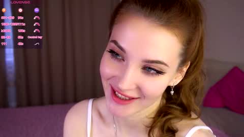 Grace online show from 09-25-25, 04:38