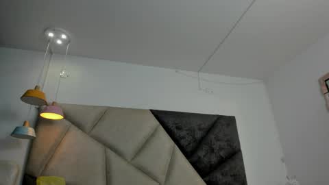   online show from 04-08-26, 12:10