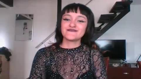 Snapshot of bonniediamond chatting on 10-28-25, 07:49 bonniediamond online show from 10-28-25, 07:49