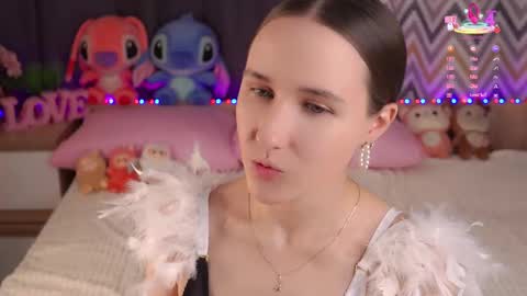 Emma online show from 09-17-25, 01:07