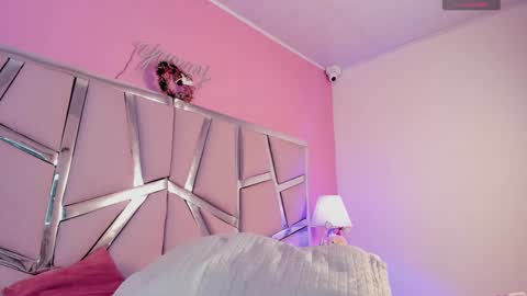 Bonnie  online show from 12-28-24, 09:30