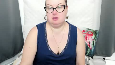 Bonnie online show from 11-13-25, 10:25