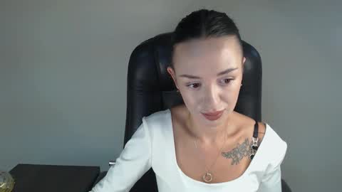 Bonnie online show from 09-18-25, 06:26