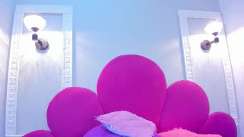 Snapshot of bonniie_22 chatting on 10-28-25, 02:31 Bonnie online show from 10-28-25, 02:31