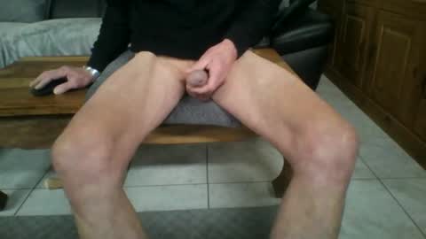 Snapshot of bonny1965 chatting on 01-08-25, 01:20 Ben online show from 01-08-25, 01:20