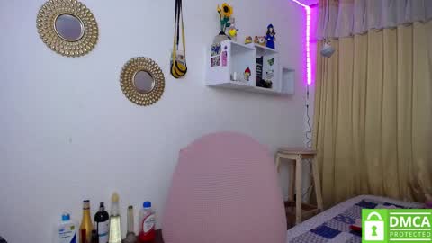 Snapshot of bonny_clyde_xx_ chatting on 02-21-25, 07:34 Soffy Brooks Independent model online show from 02-21-25, 07:34