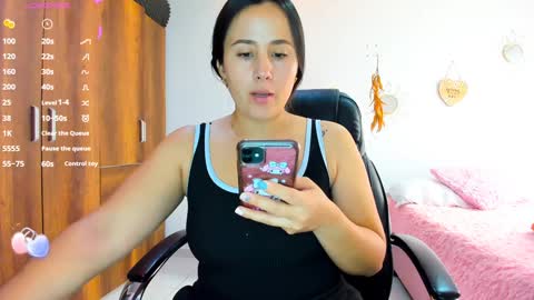 Snapshot of bonny_greylm chatting on 01-16-25, 06:59 sofia online show from 01-16-25, 06:59