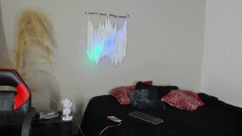 Snapshot of bonny_honey_ chatting on 06-02-26, 12:56 Bonny online show from 06-02-26, 12:56