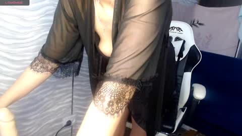 Snapshot of bonny_klyde95 chatting on 03-08-25, 11:58 bonny_klyde95 online show from 03-08-25, 11:58