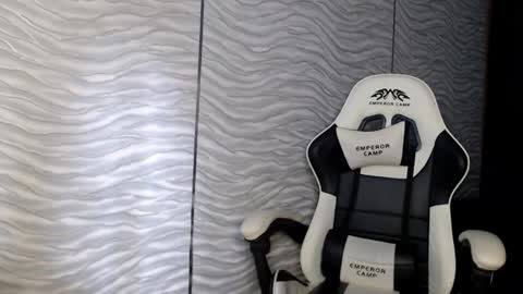 Snapshot of bonny_klyde95 chatting on 10-04-25, 11:08 bonny_klyde95 online show from 10-04-25, 11:08