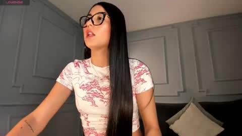 Snapshot of bonnyrosex chatting on 12-19-25, 08:05 Bonny online show from 12-19-25, 08:05