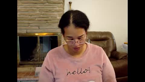 Queen Bon Vivantt online show from 10-24-25, 01:18