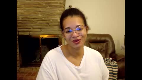 Queen Bon Vivantt online show from 11-07-25, 02:39