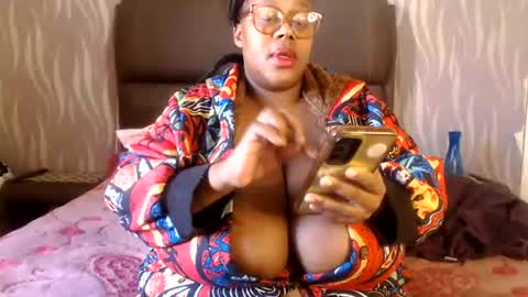 Snapshot of boobsqueen46k chatting on 06-23-26, 11:08 boobsqueen46k online show from 06-23-26, 11:08