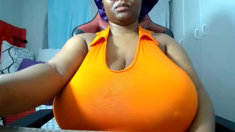 Snapshot of boobygoddessxxx chatting on 06-11-26, 10:13 boobygoddessxxx online show from 06-11-26, 10:13
