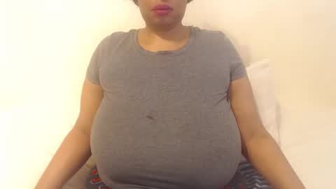 Snapshot of boobyqueen24 chatting on 09-19-25, 09:32 boobyqueen online show from 09-19-25, 09:32