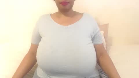 Snapshot of boobyqueen24 chatting on 09-30-25, 06:51 boobyqueen online show from 09-30-25, 06:51